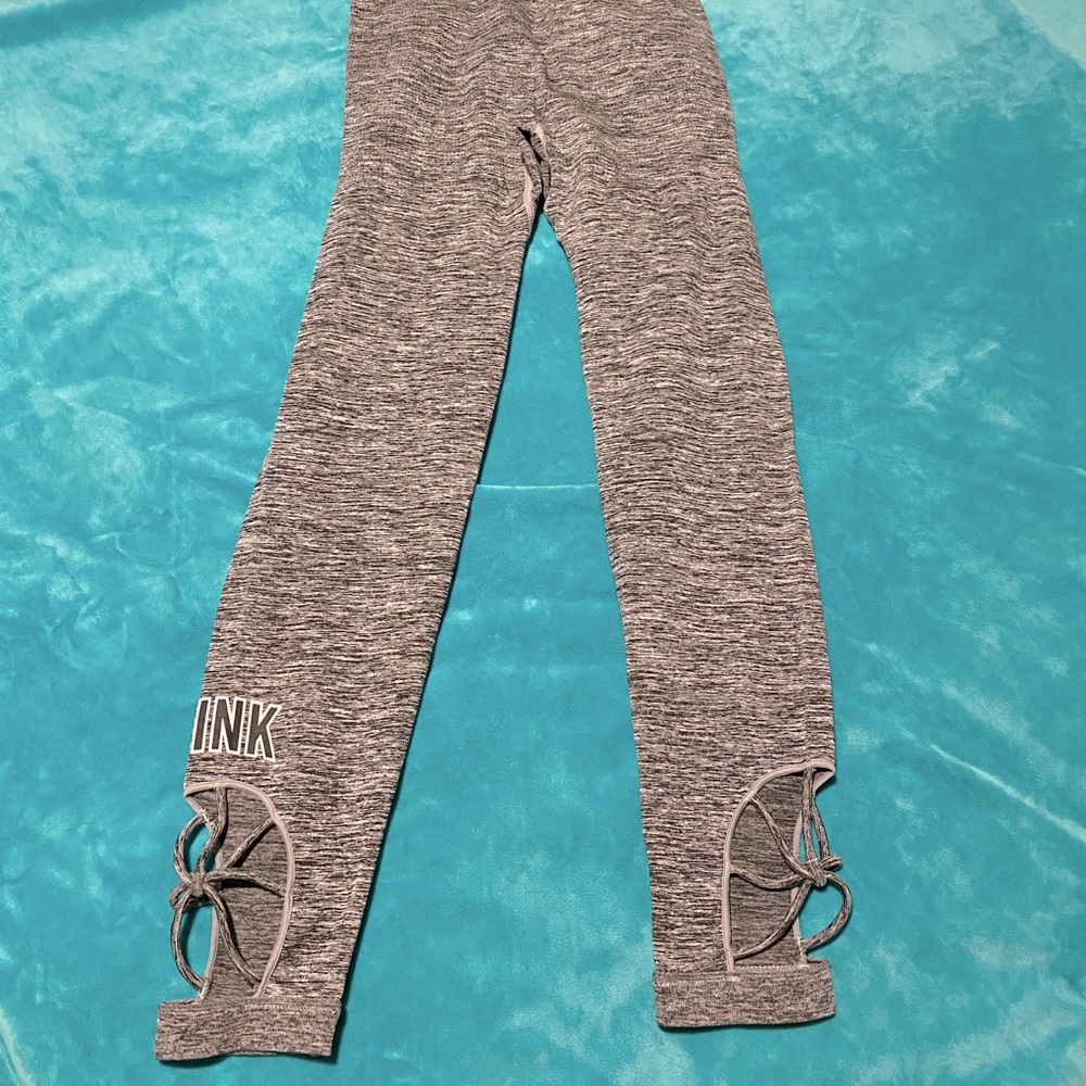 Victoria’s Secret Pink leggings